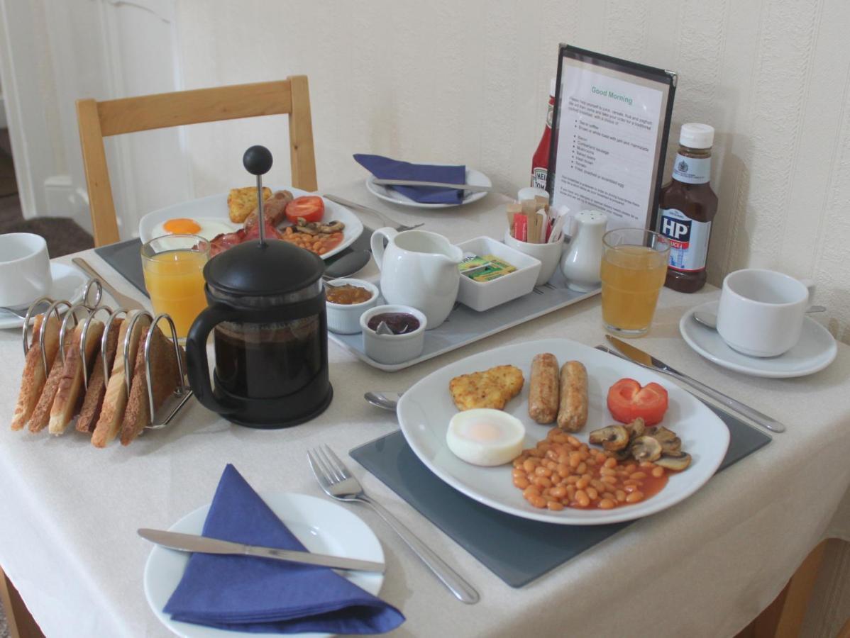 Hazeldene Guest House Bowness-on-Windermere Buitenkant foto
