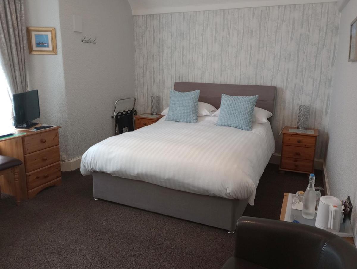 Hazeldene Guest House Bowness-on-Windermere Buitenkant foto